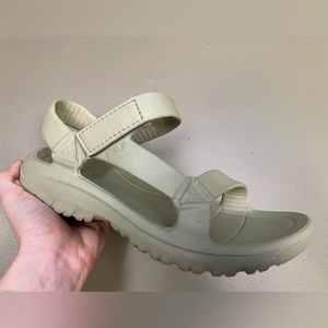 Teva Hurricane Drift Sage Green Sandal Size 8